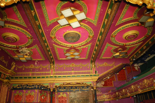Illustration for article titled Gorgeous Old Movie Theaters That Have Fallen Into Ruin